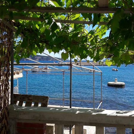 Anka'S Beach Комижа Екстер'єр фото
