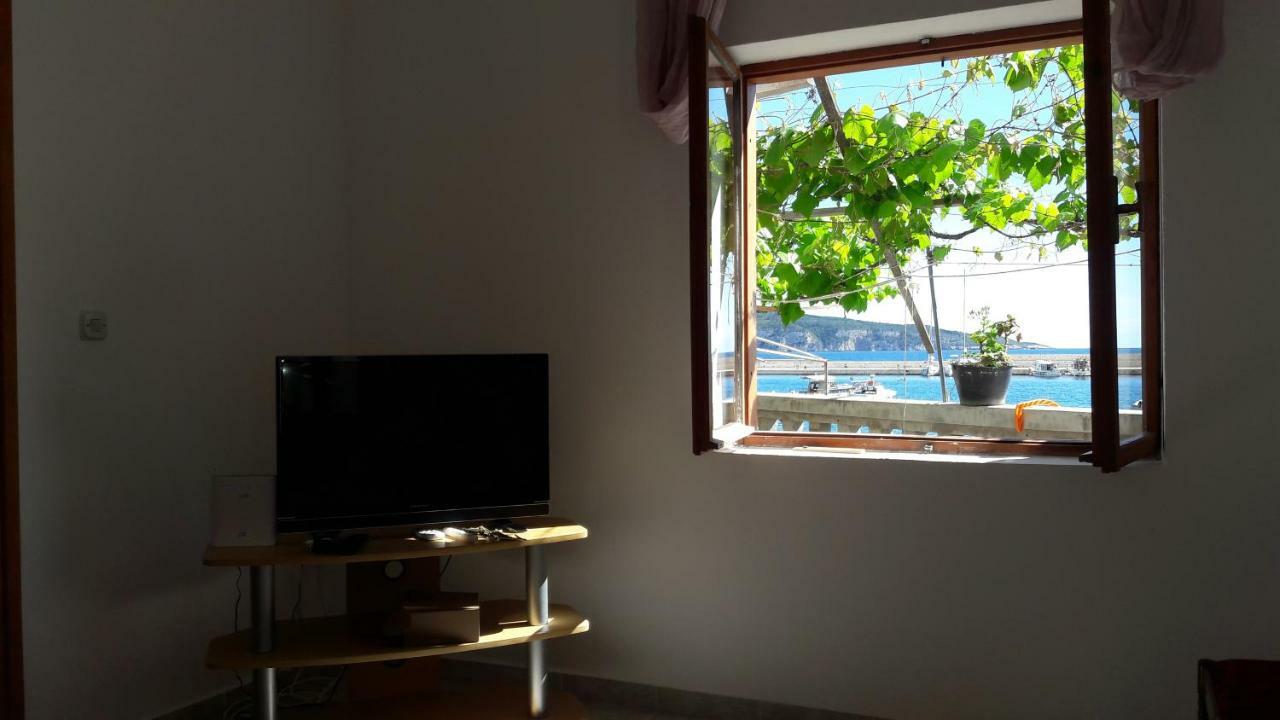 Anka'S Beach Комижа Екстер'єр фото
